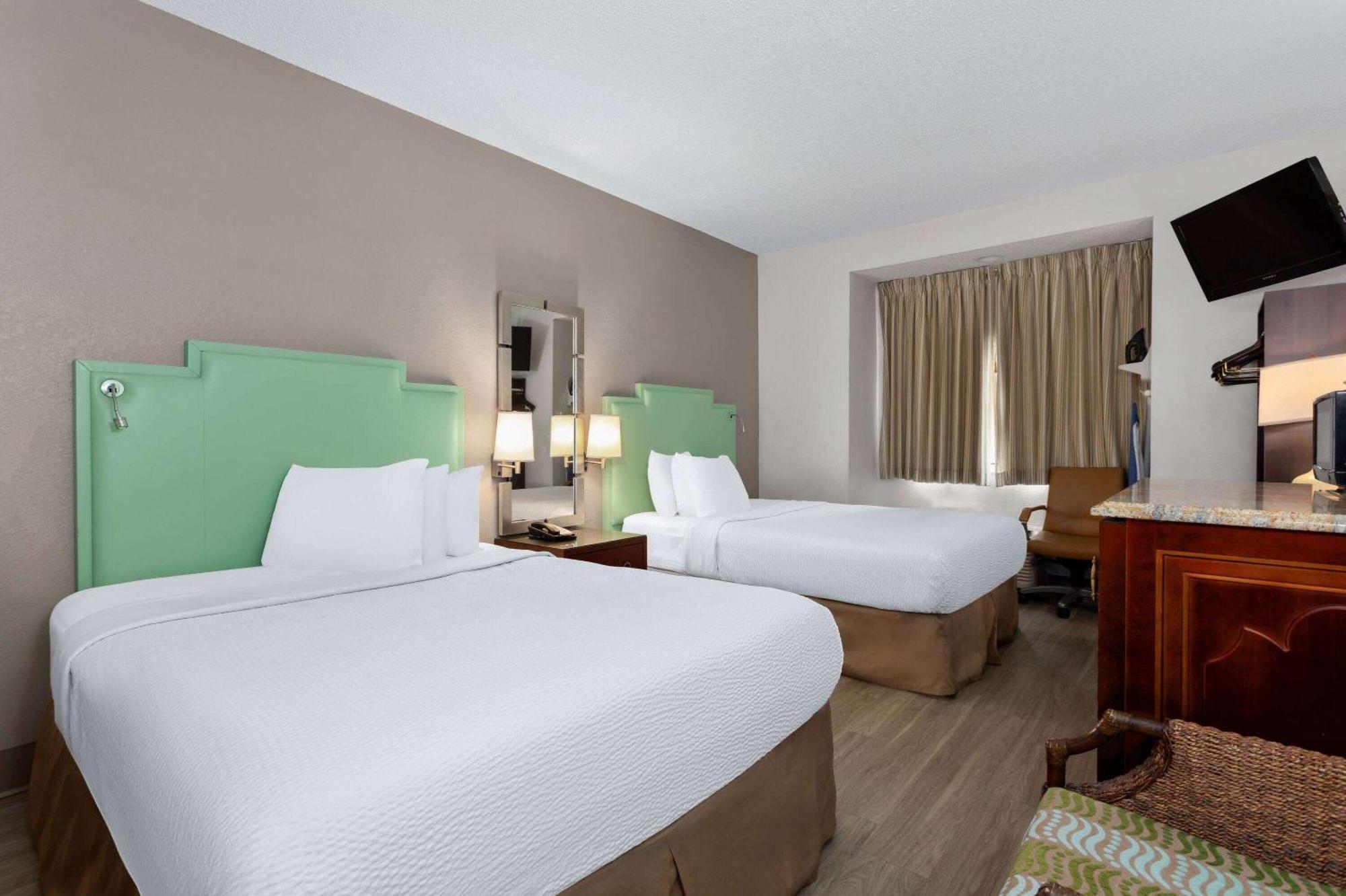 Baymont By Wyndham Orlando-International Dr-Universal Blvd 외부 사진